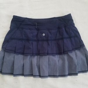 Regular size 10 midnight iris striped pace setter skirt
